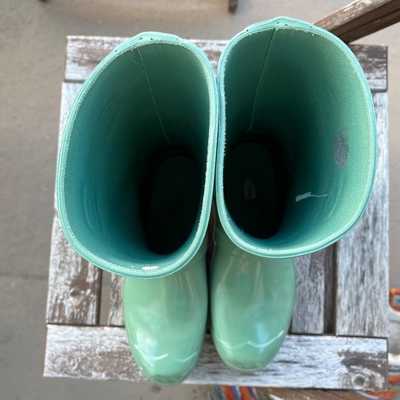 Short teal Hunter rain boots - Picture 3 of 4
